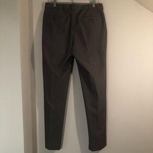Van Heusen Dress Pants Men’s 33/32 Gray